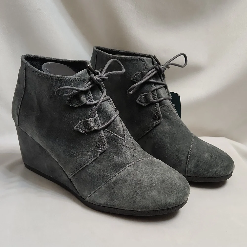 TOMS Kala Forged Iron Grey Suede Wedged Lace-up Ankle Boots Booties (w size 11)